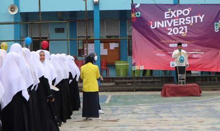 Ustadz Mulyadin Buka Expo University 2021
