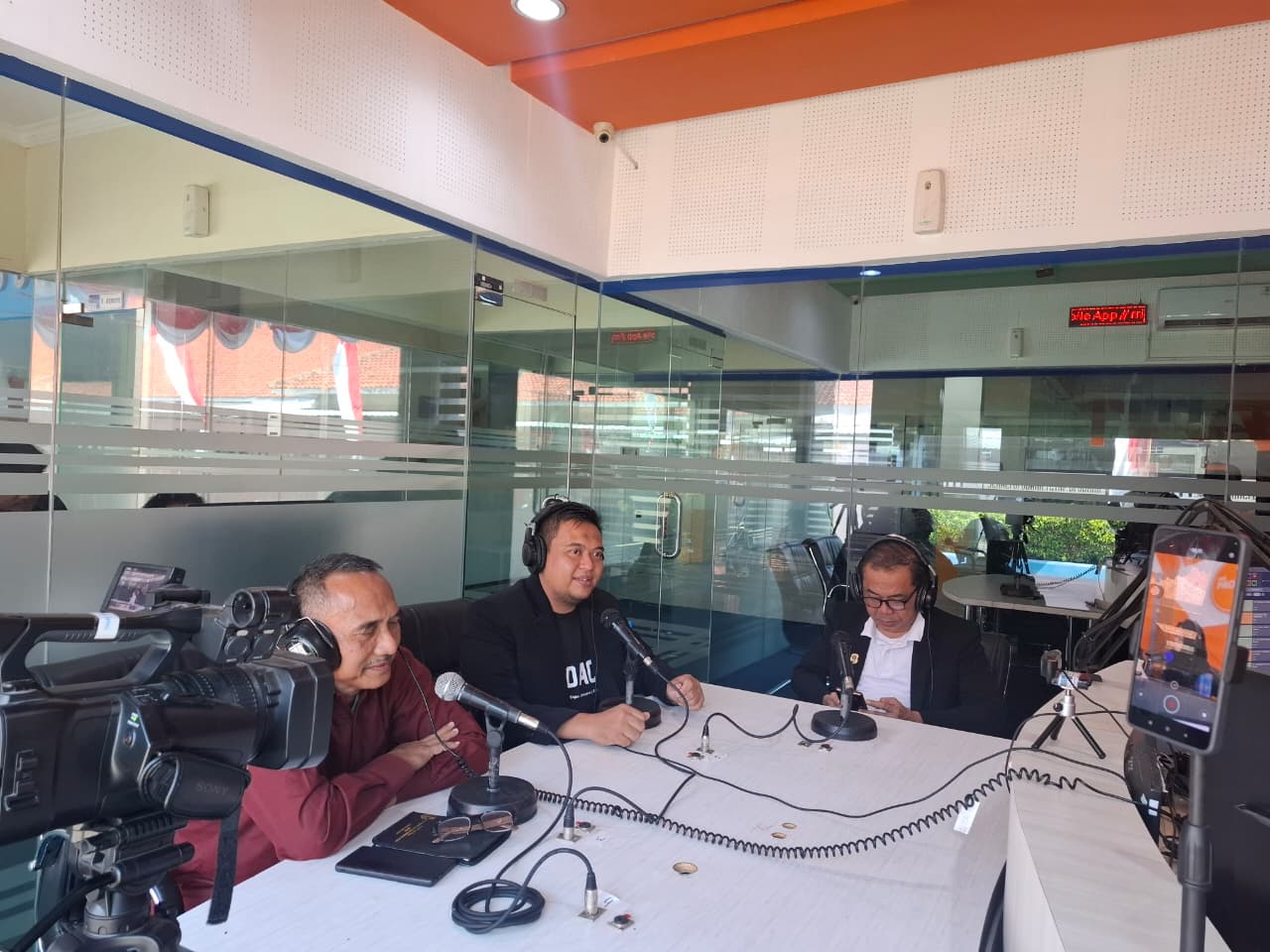 Dosen STISHK Kuningan, Dr. Yudi Mashudi: UMKM Harus Naik Kelas, Mandiri di Pasar Sendiri Dosen STISHK Kuningan, Dr. Yudi Mashudi: UMKM Harus Naik Kelas, Mandiri di Pasar Sendiri