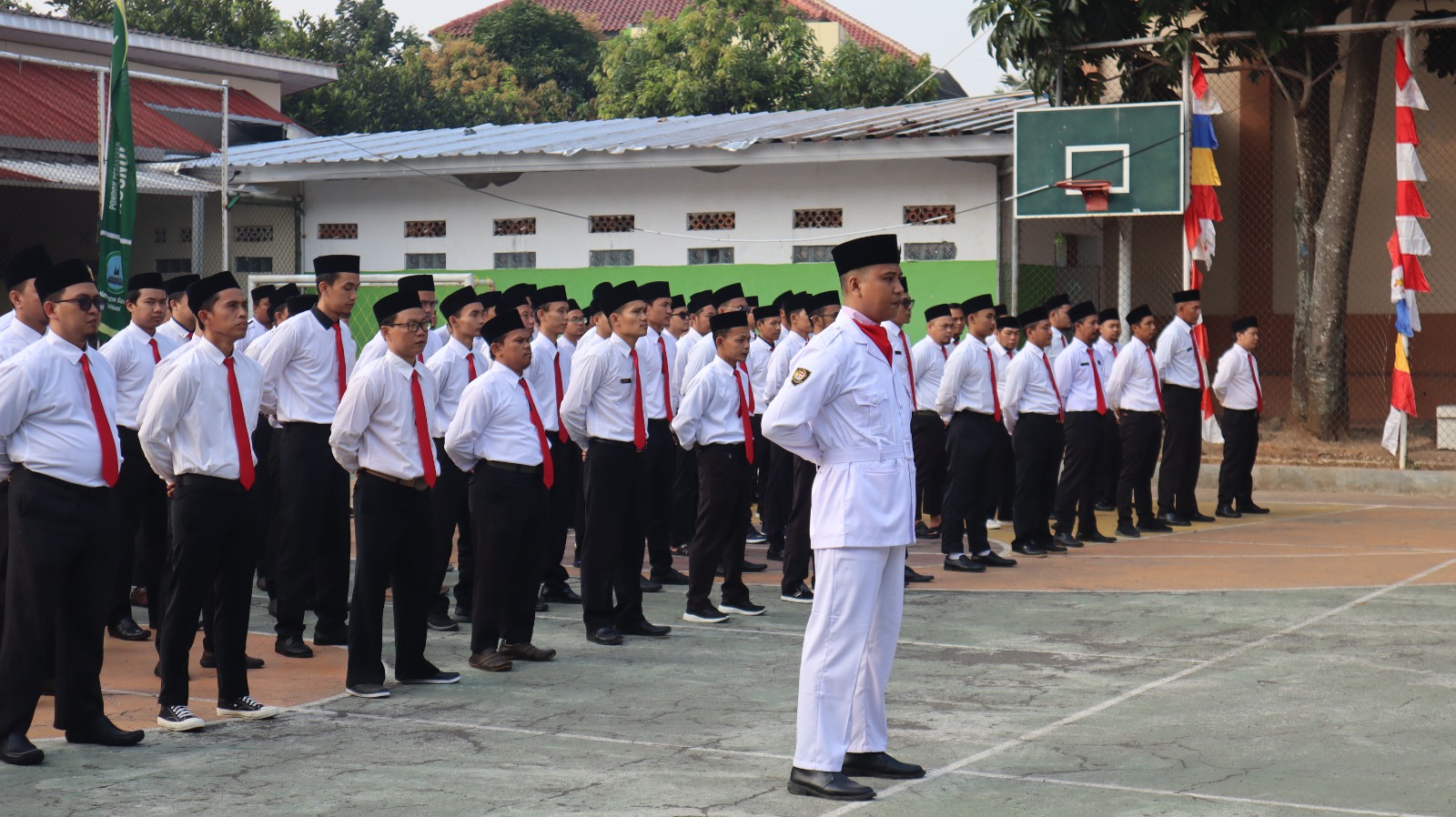 Santri HK  2 Peringati HUT ke-80 RI, Gaungkan Semangat Jihad Intelektual dan Kepedulian Palestina