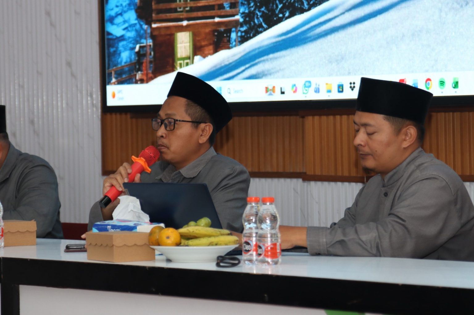 Menjadi Mercusuar Peradaban: Bupati Dian Rachmat Yanuar Resmikan Buku ... Menjadi Mercusuar Peradaban: Bupati Dian Rachmat Yanuar Resmikan Buku ...