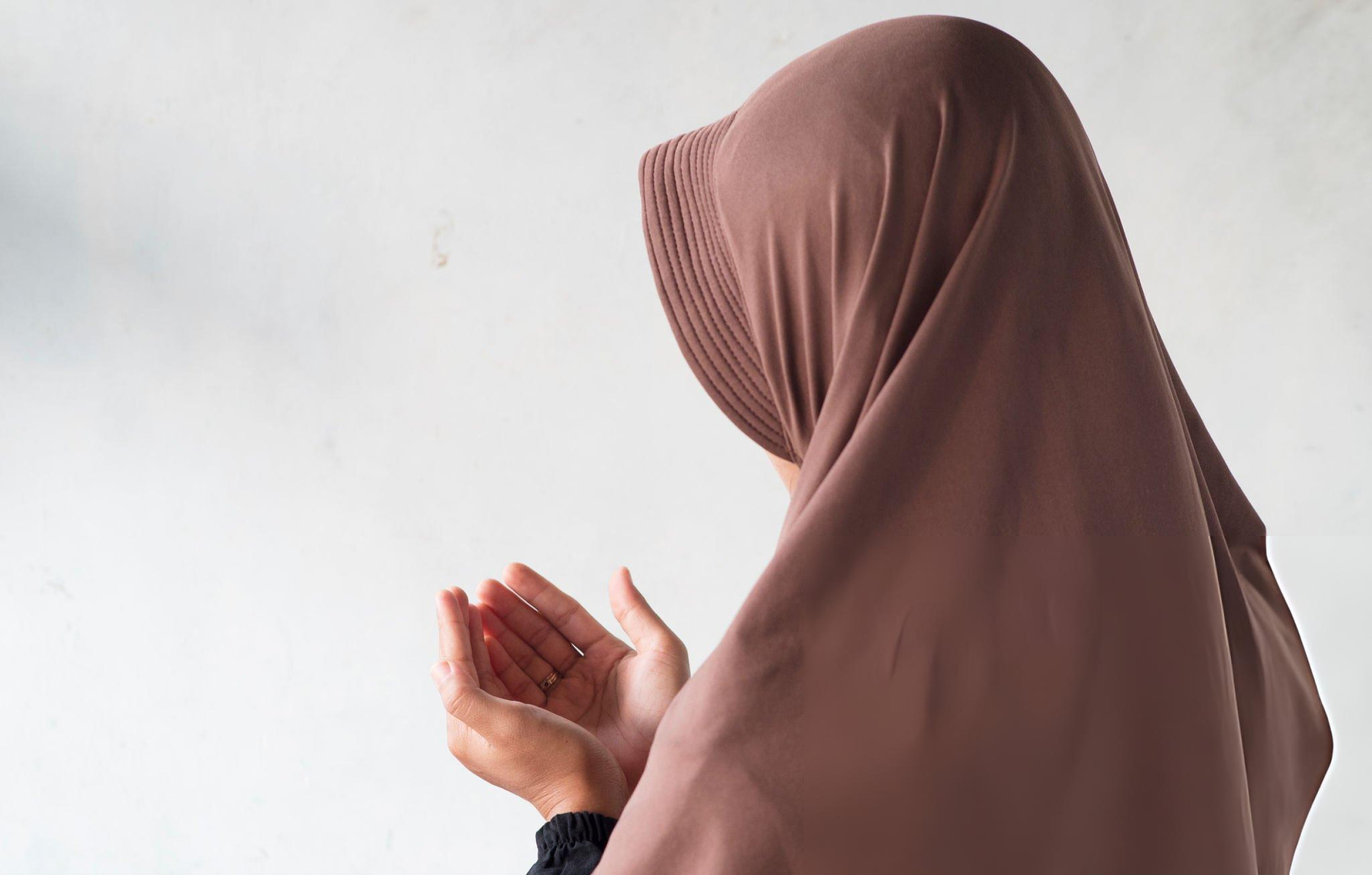 Kisah Keikhlasan dan Kekuatan Doa Seorang Ibu Kisah Keikhlasan dan Kekuatan Doa Seorang Ibu