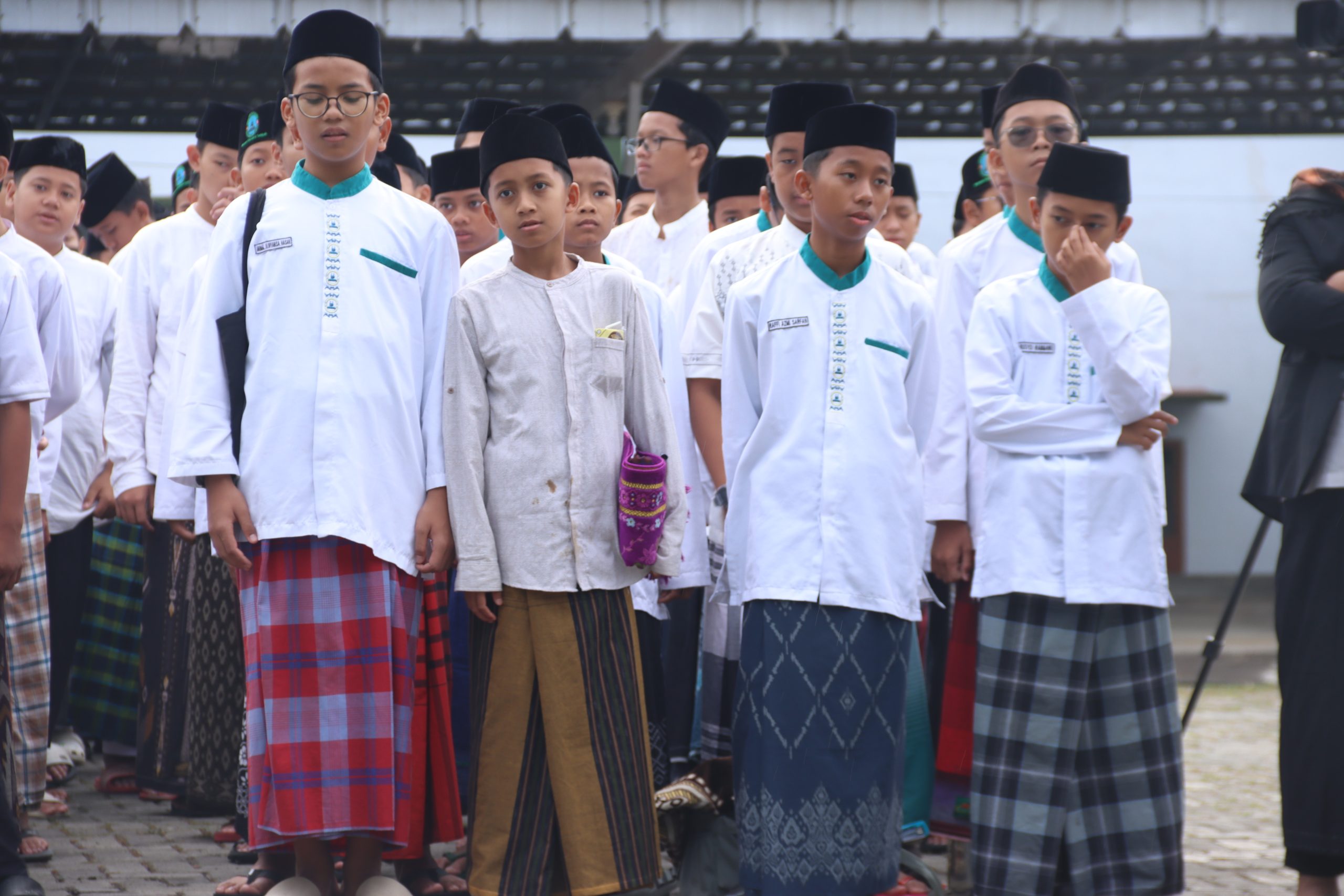 MAKNA KESEDERHANAAN BAGI SANTRI MAKNA KESEDERHANAAN BAGI SANTRI
