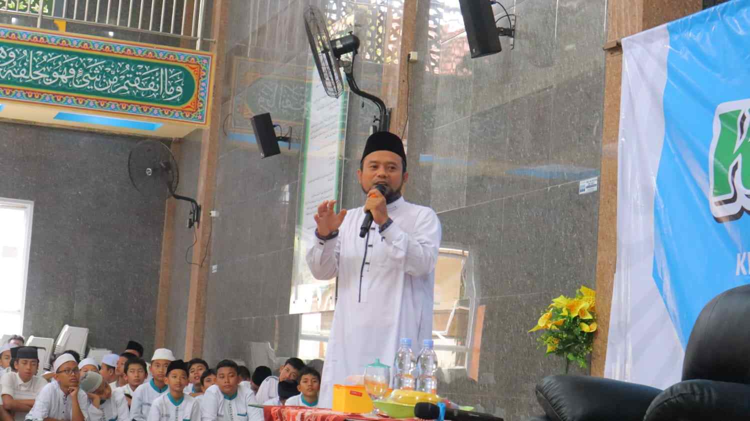 Kultum: Ramadhan, Kepedulian, dan Cahaya untuk Palestina Kultum: Ramadhan, Kepedulian, dan Cahaya untuk Palestina