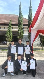 Hardiknas: Santri Husnul Khotimah 2 Borong Penghargaan dari Bupati
