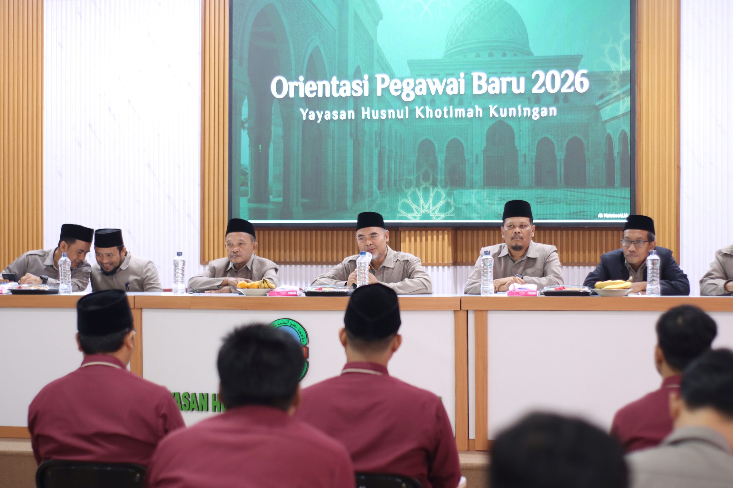Divisi HRD Yayasan Husnul Khotimah Kuningan Gelar Orientasi Mendalam bagi Pegawai Baru Divisi HRD Yayasan Husnul Khotimah Kuningan Gelar Orientasi Mendalam bagi Pegawai Baru