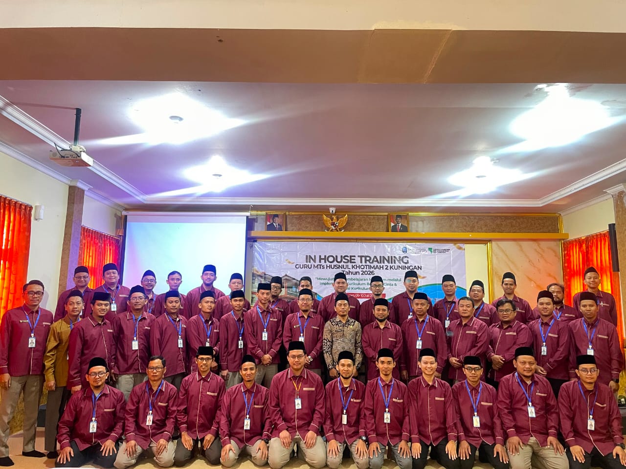 MTs Husnul Khotimah 2 Gelar IHT, Guru Disiapkan Terapkan Tiga Kurikulum Sekaligus pada Tahun Ajaran Baru MTs Husnul Khotimah 2 Gelar IHT, Guru Disiapkan Terapkan Tiga Kurikulum Sekaligus pada Tahun Ajaran Baru