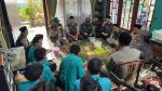 Pengurus Yayasan Husnul Khotimah Kuningan, Kunjungi Mahasiswa KPM di Kecamatan Kalimanggis