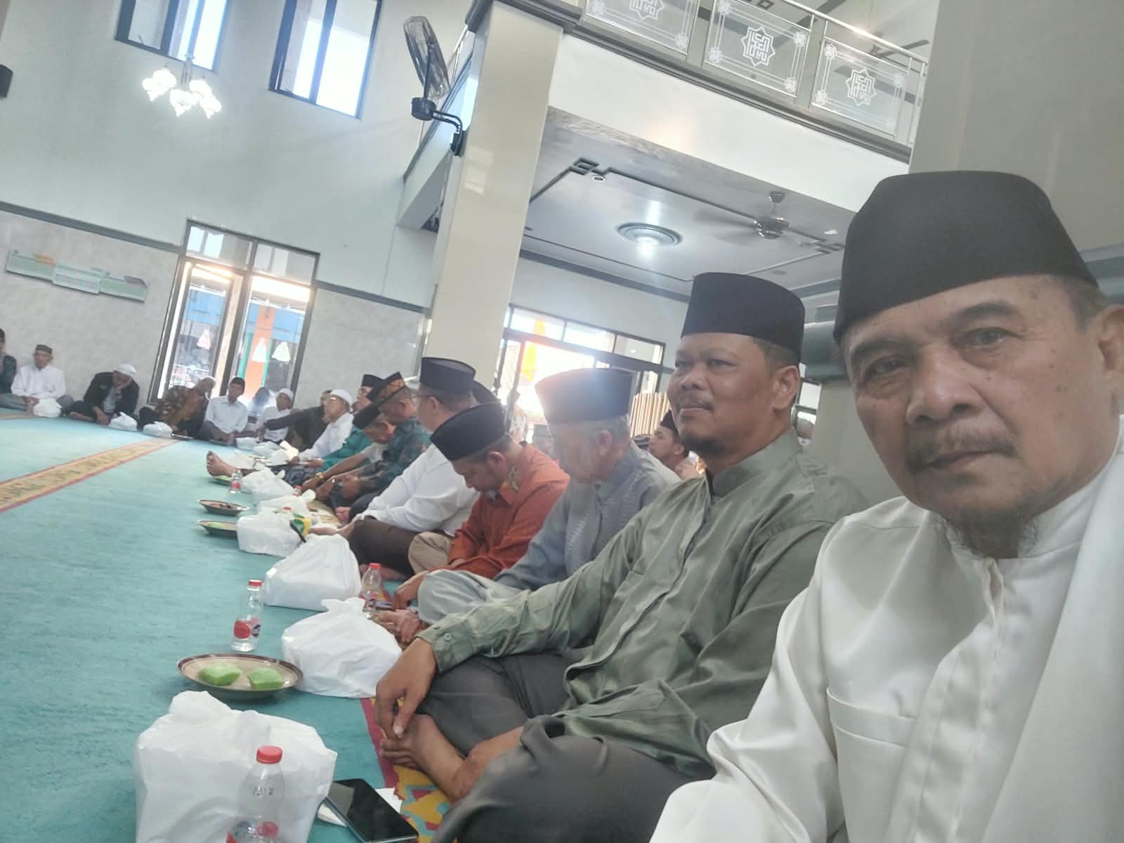Perwakilan Pesantren Husnul Khotimah Hadiri Peringatan Maulid Nabi SAW di Masjid Al-Hidayah Maniskidul ‎