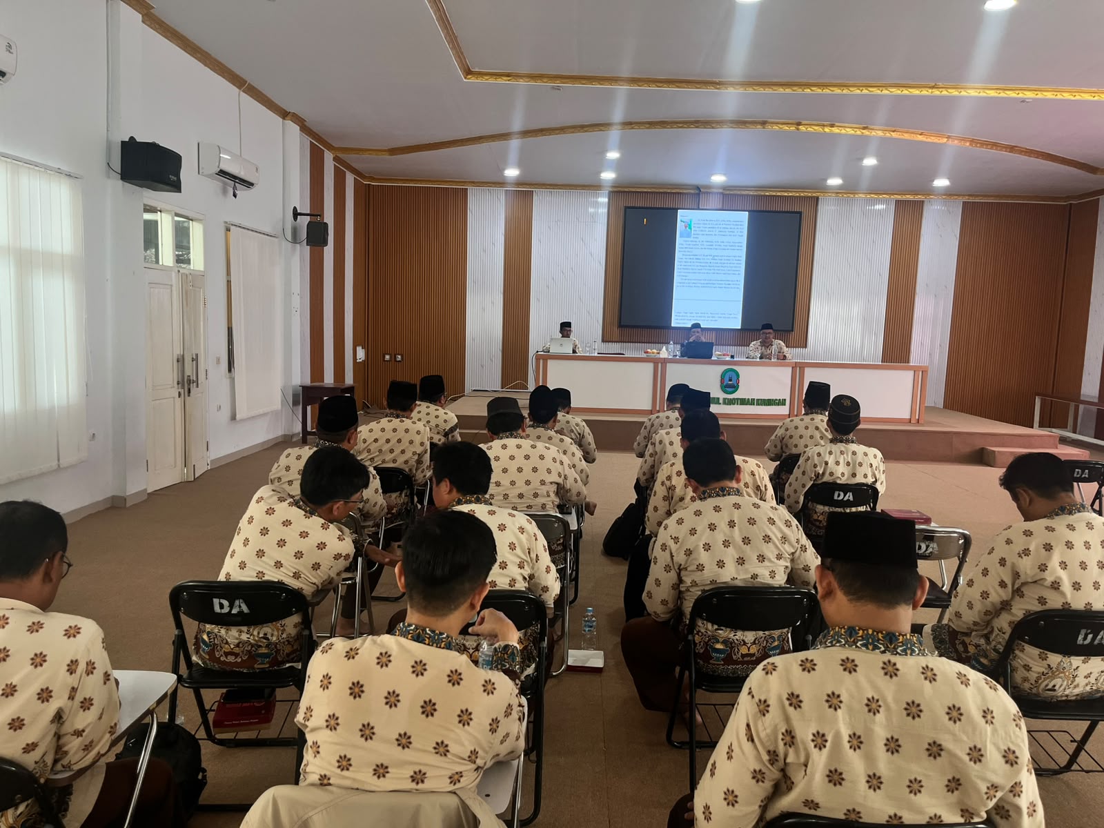 Bukan Sekadar Menyampaikan Materi, Pontren Husnul Khotimah Dorong Perubahan Paradigma Pembelajaran Bukan Sekadar Menyampaikan Materi, Pontren Husnul Khotimah Dorong Perubahan Paradigma Pembelajaran
