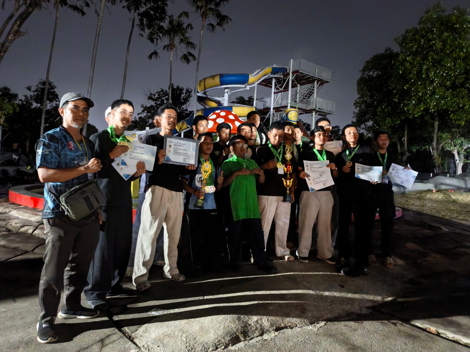 Santri HK Borong 26 Medali di Ajang Santri Ngojay Berprestasi Jawa Barat Santri HK Borong 26 Medali di Ajang Santri Ngojay Berprestasi Jawa Barat
