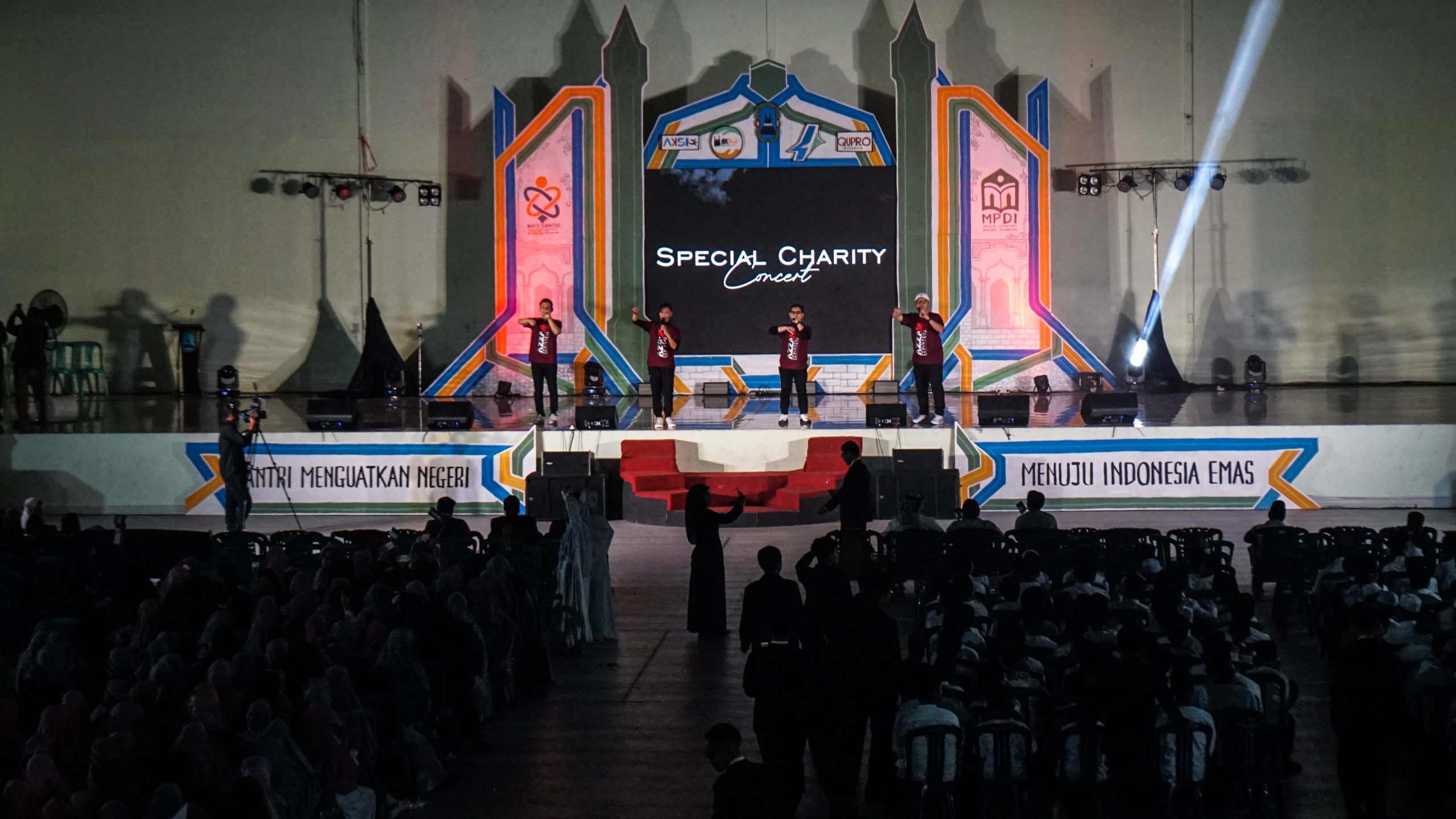 Pontren Husnul Khotimah Gelar Konser Amal Azzam Haroki untuk Palestina dan Korban Bencana di Indonesia Pontren Husnul Khotimah Gelar Konser Amal Azzam Haroki untuk Palestina dan Korban Bencana di Indonesia